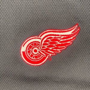 Women’s Detroit Red Wings Warmup Jacket

Size XL 18/20